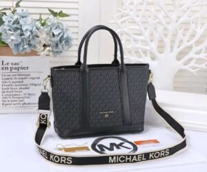 MICHAEL KORS SIGNATURE LOGO SATCHEL MEDIUM TOTE BAG (BLACK)
